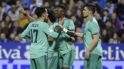 Lucas Vázquez y Vinicius anotaron en la victoria del Real Madrid ante Zaragoza. Foto AFP.