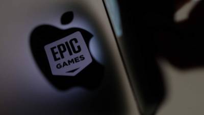 Epic Games prepara una batalla contra los gigantes tecnológicos, Apple y Google, que podría cambiar el curso y el rol de las tiendas de aplicaciones. (Photo by Chris DELMAS / AFP)