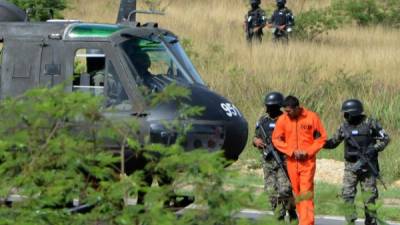 Los presos trasladados a la megacárcel en Ilama, Santa Bárbara, son jefes la pandilla 18 y de otras organizaciones criminales y en Támara gozaban de muchos privilegios. Foto: AFP/Orlando Sierra