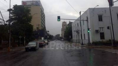 Las calles aledañas a la tercera avenida y primera calle permanecerán cerradas por lo que piden a los conductores que eviten circular por estas vías a fin no provocar congestionamiento.