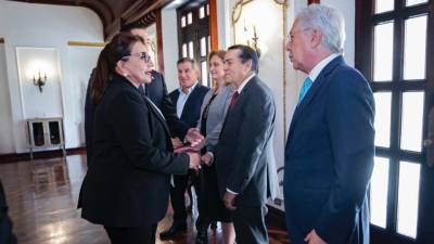 Castro recibió en presidencial a los empresarios.