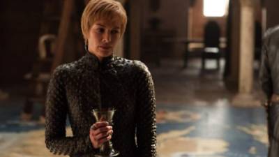 HBO, el canal que transmite 'Juego de Tronos' ('Game of Thrones'), ha dado a conocer las primeras imágenes de la séptima temporada de fabulosa serie. La malvada y poderosa Cersei está a la espera de la gran batalla.