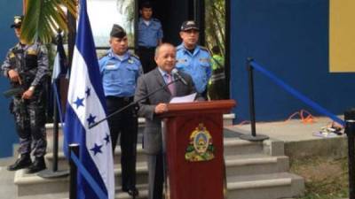 El ministro de Seguridad, Julián Pacheco, durante la conferencia de prensa sobre el asesinato de Berta Cáceres.