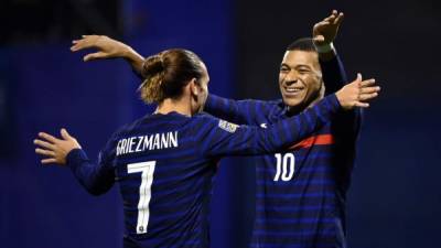 Griezmann y Mbappé dieron el triunfo a Francia contra Croacia.
