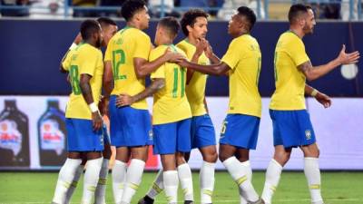 Los jugadores brasileños celebrando el gol de Gabriel Jesús ante Arabia Saudita. Foto AFP