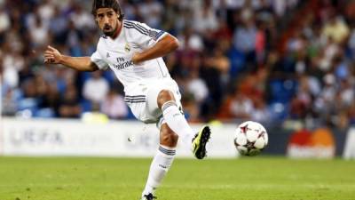 Sami Khedira firmó contrato por los próximos cuatro años con la Juventus.