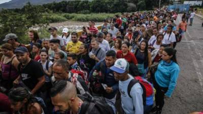 Frontera. Venezolanos cruzan hacia Cúcuta, Colombia.