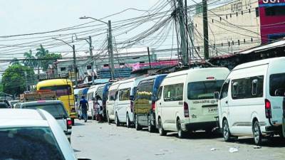 El sector transporte en la ciudad sigue operando en un 50%, debido al cierre de centros educativos.