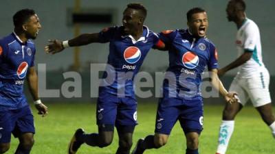 Walter Martínez tiene ganando al Motagua contra el Juticalpa FC.