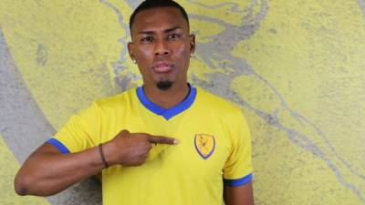 Deybi Flores tendrá su segunda experiencia en le exterior. Foto Twitter @FC_Panetolikos