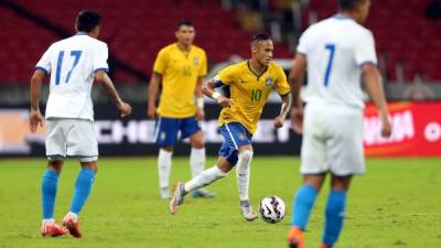 Neymar en el último amistoso de Brasil contra Honduras en Porto Alegre. Foto AFP