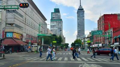 Avenida principal de la Ciudad de México, país que reporta más de 69 mil casos y supera los 7,800 fallecidos.