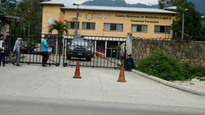 Los cuerpos de los victimados fueron ingresados a la morgue de la Dirección Regional de Medicina Forense.