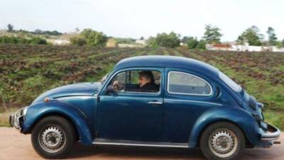 El mandatario de Uruguay termina su mandato en marzo de 2015. Un jeque árabe codiciaba su Volkswagen del año 1987.