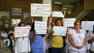 El plantón se realizó en el hospital Mario Rivas de San Pedro Sula.