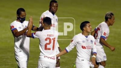 Jerry Bengtson se despachó con un hat-trick para la nueva goleada del Olimpia ante Platense.