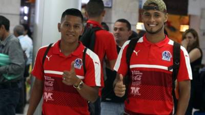 Bryan Moya y Alexander López, feliz de viajar con Olimpia para jugar ante Alajuelense. Foto Juan Salgado