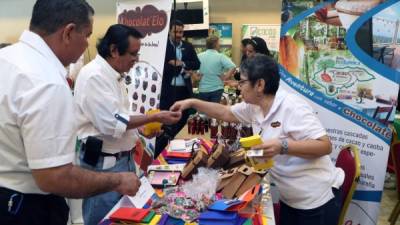 Uno de los mayores atractivos en el evento fue la exposición de los productos de las microempresas.