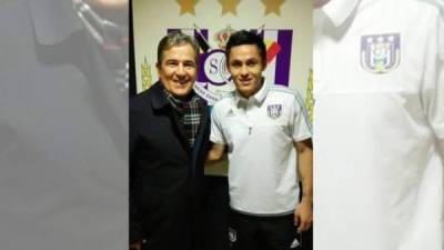 Jorge Luis Pinto estuvo observando a Nájar en el juego que disputó este día con el Anderlecht de Bélgica.