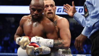 El irlandés no pudo contra Mayweather.