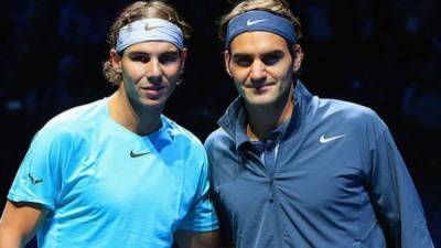 Rafael Nadal fue felicitado por el suizo Roger Federer.
