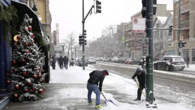 Una ola de frío sin precedentes tanto por su alcance como por su duración afecta el norte de Estados Unidos y Canadá, con temperaturas inusualmente bajas en ambos países.