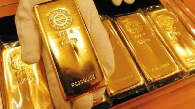 Las 22,005 onzas troy de oro equivalen a $26.4 millones.