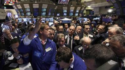 Al cierre de los mercados, el Dow Jones bajó 33.74 puntos.