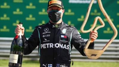 El finlandés Valtteri Bottas ganó el Gran Premio de Austria. Foto AFP.