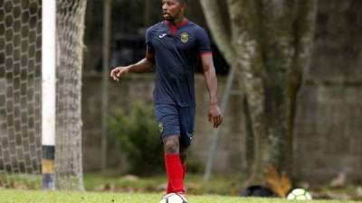 José David Velásquez Colón, en un entrenamiento con el Real España.