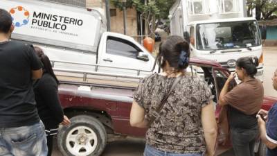 Los cadáveres fueron entregados ayer a sus familiares en la morgue de Tegucigalpa.