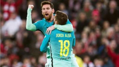 Messi y Jordi Alba protagonizaron la imagen de la jornada en la Liga Española.