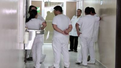 Médicos del hospital Mario Rivas ayer durante el paro.