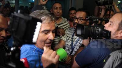 Jorge Luis Pinto fue el más asediado en Panamá. Foto Juan Salgado/Enviado Especial