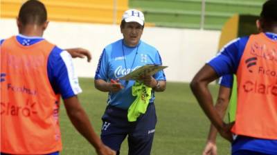 Jorge Luis Pinto en un entrenamiento de la Selección de Honduras.