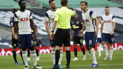 Tottenham sufrió un amargo empate como local.