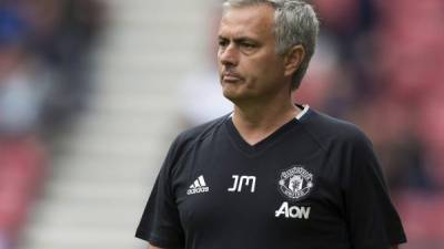 Mourinho ya ejerce como DT del Manchester United. AFP.