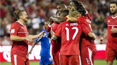 Canadá logró la clasificación a la cuarta ronda de las eliminatorias de la Concacaf.