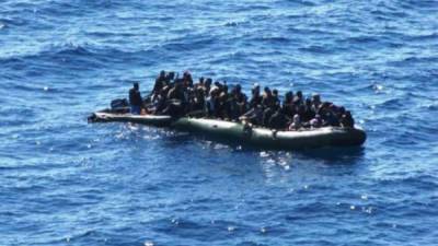 Miles de migrantes desafían el mar huyendo de la guerra en Siria.