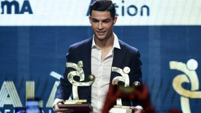 Cristiano Ronaldo acudió a la 'Gran Gala del Calcio' para recibir el reconocimiento a MVP del futbol italiano. Foto AFP