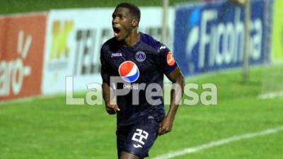 Javier Estupiñán celebrando su gol contra el Vida. Foto Ronald Aceituno