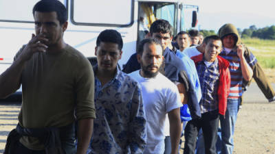 La decepción es evidente en los hondureños que regresan deportados de Estados Unidos. Cada año la cifra de deportaciones se incrementa considerablemente.