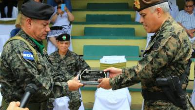 En la ceremonia se premió a oficiales del Ejército.
