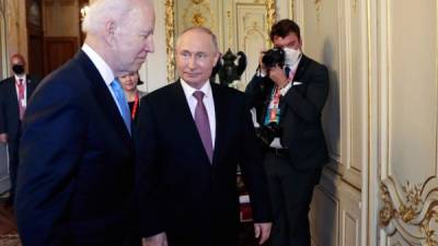 Biden y Putin durante la cumbre desarrollada en Ginebra, Suiza. EFE/EPA/MIKHAIL METZEL