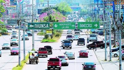 El parque vehicular registrado en la ciudad es de más de 300,000 unidades.