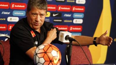 Hernán Darío Gómez, durante la rueda de prensa en Boston. Foto Juan Salgado/Enviado Especial