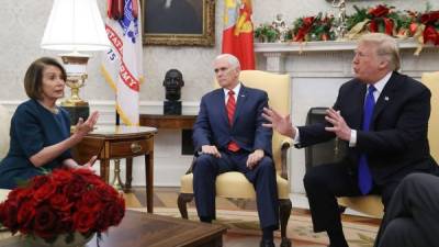 La demócrata Nancy Pelosi discute con el presidente de EEUU, Donald Trump. Foto: AFP