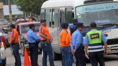 Personal que integra el Conapremm inspeccionó las playas, centros turísticos, peajes y puntos claves en las carreteras para garantizar la seguridad de los veraneantes.