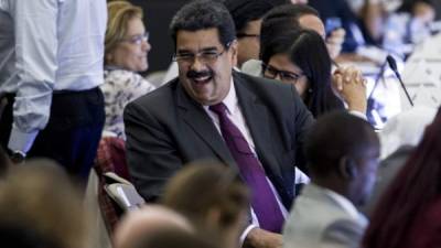 Maduro afirma que 'la tramposería' de la oposición no dará resultado.