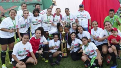 Marathón LA PRENSA se proclamó bicampeón de la Liga Mayor Femenina